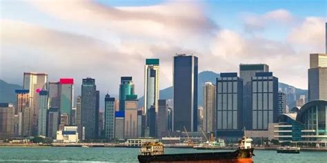 林郑月娥2018施政报告发布：香港将大变=填海造城+280亿加码科技+高层次督导大湾区（附全文）_政府