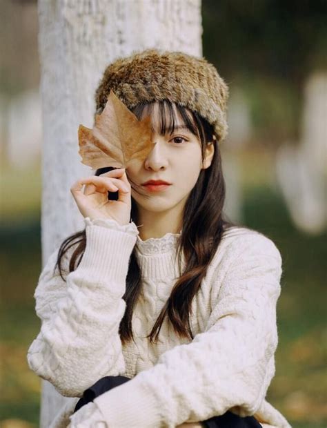温柔头像拍摄姿势女生