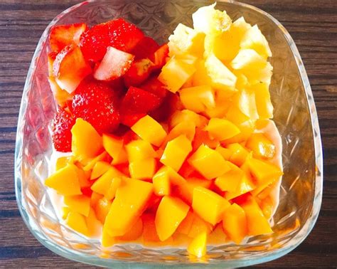 【果捞】木瓜混合酸奶捞 - 切果匠-让更多年轻人爱上吃水果