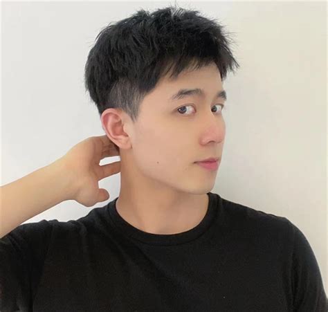 男士平头清爽发型图片