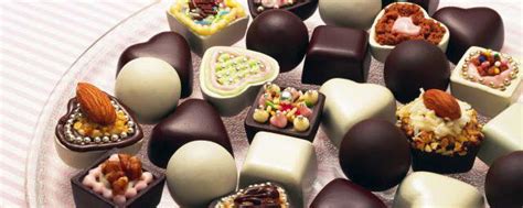 各种精制巧克力营养牛奶庆典盒子饮食美食礼物食物可可展示高清图片下载-正版图片321945793-摄图网