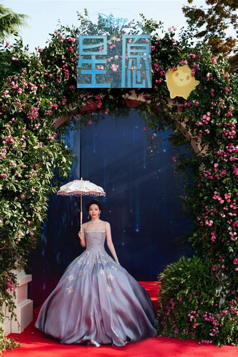 迪士尼百年献礼片《星愿》首映，刘亦菲于适分享首度为动画配音感受 - 周到上海