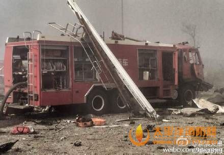天津塘沽被炸毁的消防车 - 太平洋消防网