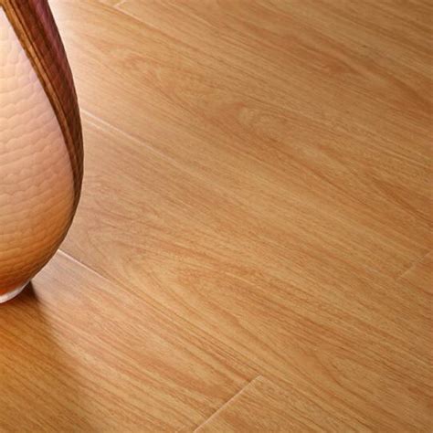 久盛地板 G-23-2-DR型号实木地板 柚木材质客卧地板