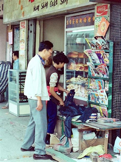 外国摄影师用照相机记录的香港上世纪七八十年代 | 羊城网——懂互联网，更懂广州！