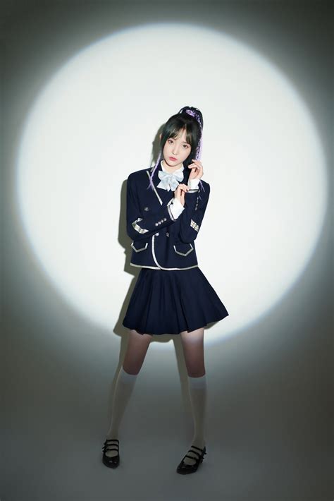郑少女图片