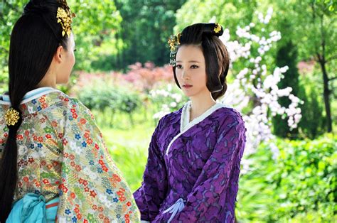 林源《王的女人》花倾国图片
