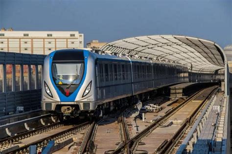 广州地铁21号线全线长轨贯通 计划年底建成_南方网