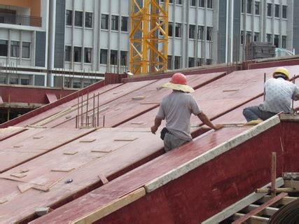 建筑模板的施工规范要求有什么_广西保兴木业