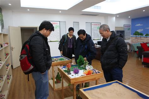 深圳福田区中小学校教导主任培训班一行参观曲江一中-西安市曲江第一中学欢迎您!