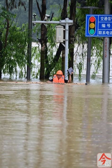 南方强降雨持续 13条河流发生超警以上洪水_新闻中心_中国网