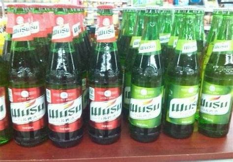 买乌苏啤酒，“红瓶”和“绿瓶”哪个好喝？以后别乱买，涨知识了_新疆