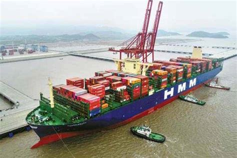 世界最大10艘集装箱货轮：海上移动巨无霸_巴拉排行榜