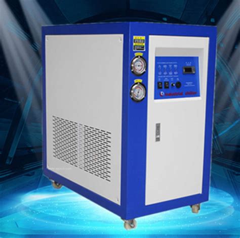 开放式冷水机（多机头）-深圳市东星制冷机电有限公司