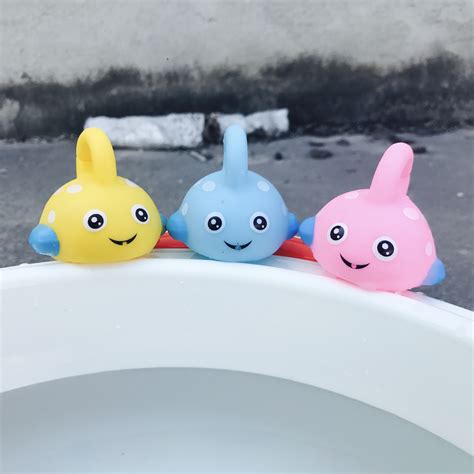 跨境儿童塑胶戏水玩具捏捏喷水带挂钩 宝宝4件套浴盆钓鱼玩具-阿里巴巴