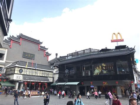 300年的深圳东门老街重燃烟火气，壹棠让生活与城市同更新_深圳之窗