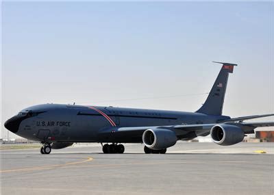 KC-135空中加油机（绰号：“同温层油船”）_1377541_领贤网