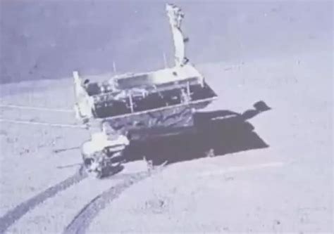 嫦娥四号探测器超期服役，玉兔二号出差3年拍了1000多幅作品_凤凰网视频_凤凰网