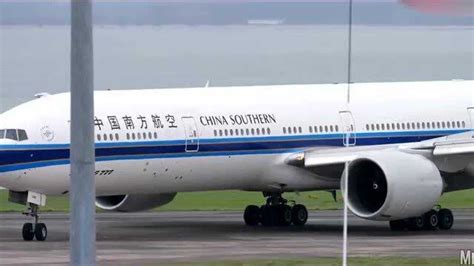 南航A380大兴机场首秀，平稳降落 - 中国民用航空网