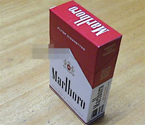 万宝路香烟_万宝路香烟价格表图_假万宝路香烟是什么样(2)_中国排行网