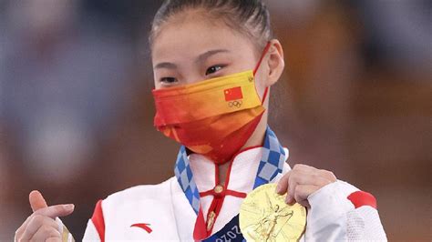 中国女排功勋自由人林莉宣布退役_女排奥运冠军林莉宣布退役_生涯_奥运会