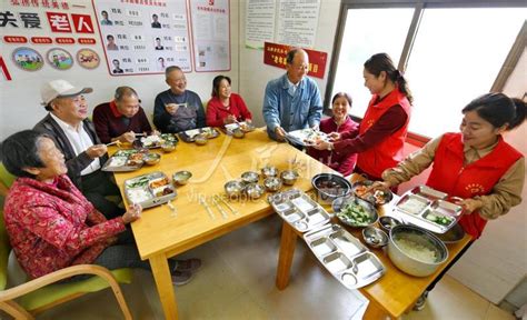 安徽安庆：老年助餐 幸福味道-人民图片网