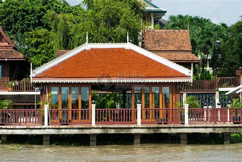 在泰国河边的房屋高清图片下载-正版图片320424129-摄图网