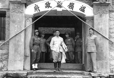 1948年8月20日蒋经国在沪“打虎” - 历史上的今天