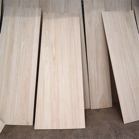 松木、橡木、桦木三种常见免漆板对比 - 深圳方长木业