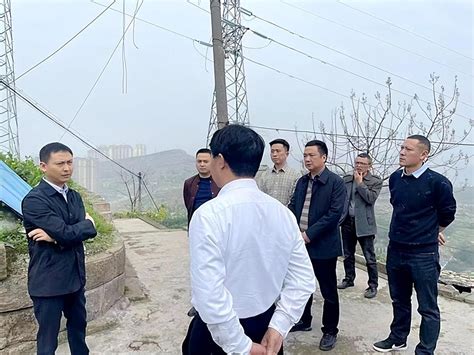 重庆市丰都县委副书记谭雪峰调研社区人居环境整治工作