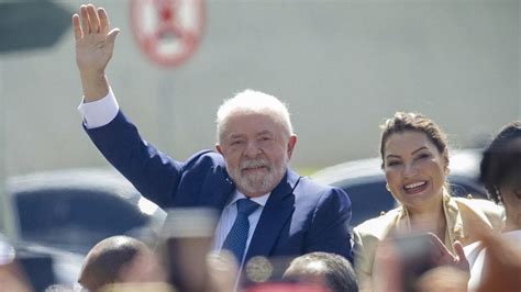 卢拉宣誓就任巴西新一任总统_关键帧_澎湃新闻-The Paper
