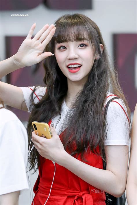 YUQI宋雨琦图片