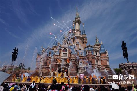 上海迪士尼纪念品推荐-去哪里买_旅泊网