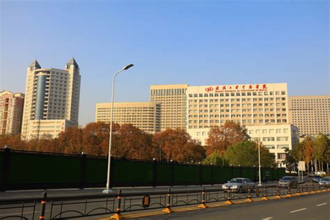 武汉大学中南医院,城镇风貌,建筑摄影,摄影素材,汇图网www.huitu.com