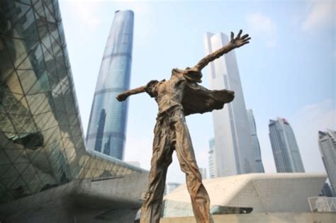 城市雕塑，给广州平添艺术文化品味--广东频道--人民网
