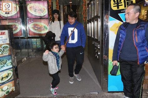 王祖蓝带家人外出吃饭 与滨崎步前后脚现身-搜狐娱乐