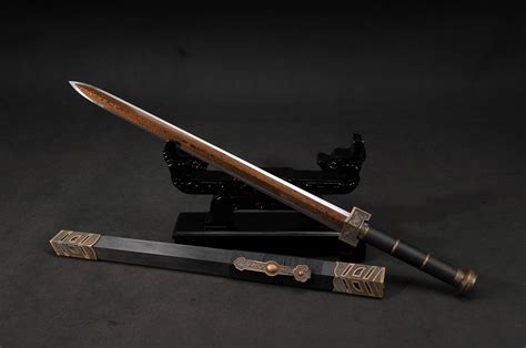 绝世兵器：中国古代第一铸剑师打造八把神剑(2)_兵器_中国古风图片大全_古风家