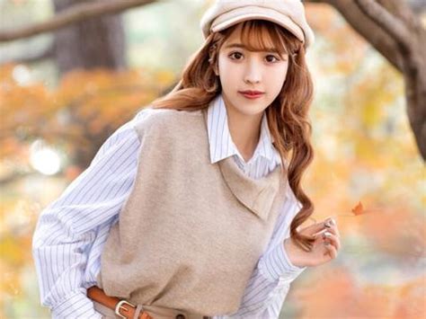 温柔女生头像枫叶图片