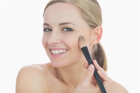 专业化妆师教您如何打造完美妆容-百度经验