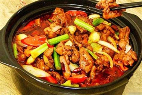 重庆鸡公煲不是重庆的，而是一个叫重庆的莆田人发明的！