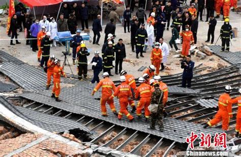 福州一民房倒塌：14人已获救送医 房主被警方控制（2）_福州新闻_福建_新闻中心_台海网