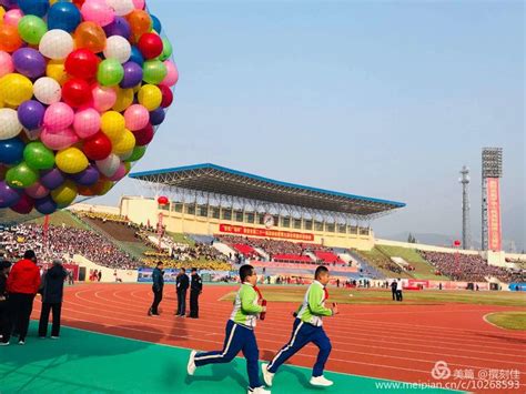 泰安一中初中部成功举办2021年运动会-齐鲁晚报·齐鲁壹点