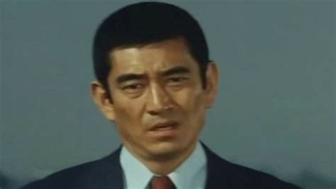 1978年日本电影周真由美爆红，独家解密杜丘之死是追捕的续集吗？