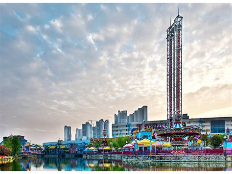 2022武汉欢乐谷夜场有什么项目？哪个最好玩？_旅泊网