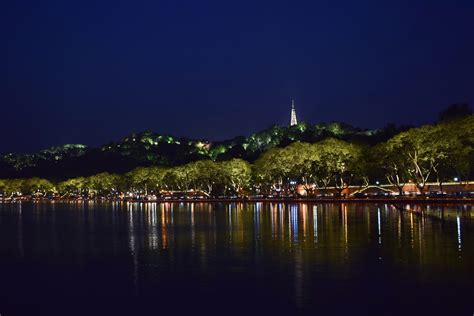 西湖夜景|摄影|风光|草帽Lee - 原创作品 - 站酷 (ZCOOL)