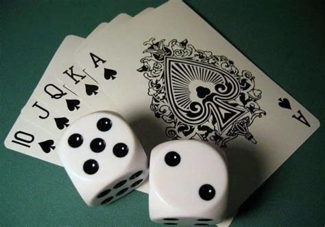魔术教程：扑克牌花式飞牌技巧，知道后很简单