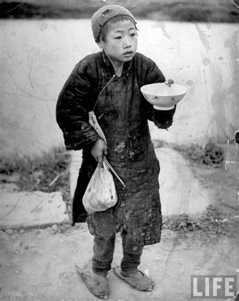 老照片：1942河南大饥荒之逃荒路上-搜狐大视野-搜狐新闻