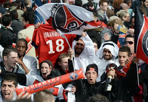 En images : les supporters célèbrent le titre du PSG