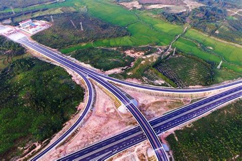 昌樟高速公路扩建 江西第一条全线4改8_卡车之家