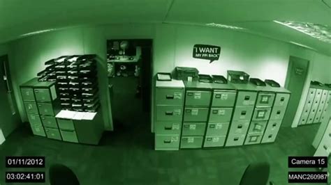 惊悚！办公室鬼影实录，摄像头捕捉到超自然活动_腾讯视频